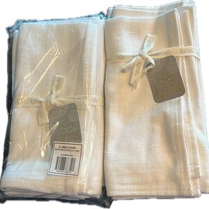 Karma Slubbed EIGHT cotton dinner napkins / TWO set of 4 - NWT